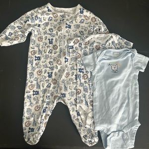 Sleeper and 2 onesie combo 🎉